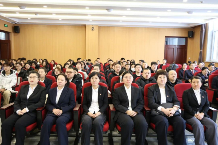 ������þ��ӣ��ϲ��ط�Ժ��չְ���ﰸ������ͥ��