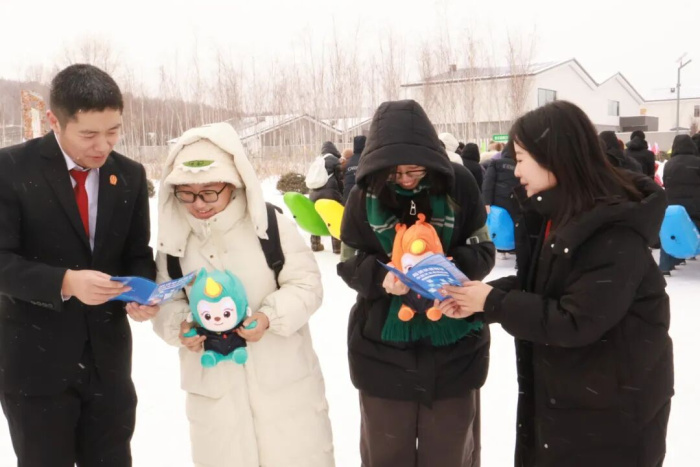 �ϲ��ط�Ժ�����λ�����ѩ��  ˾���ػ�ů����