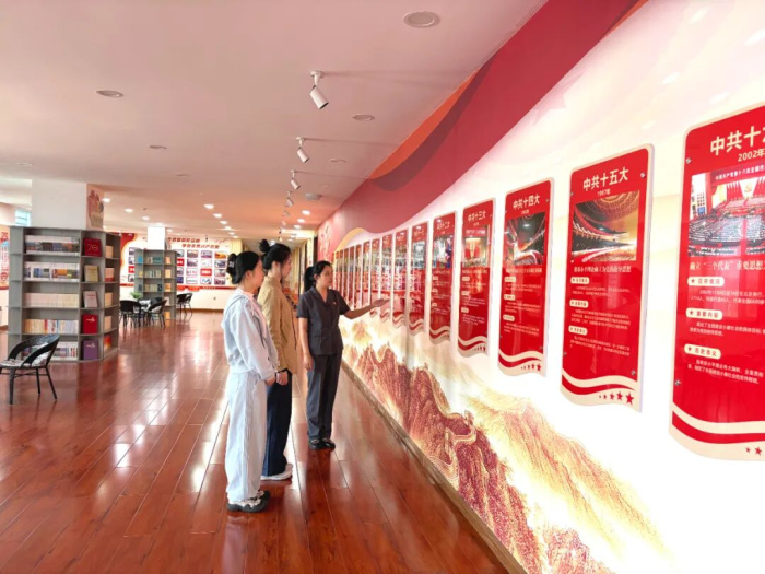 ����㡤����롤��һ�Ρ����ϲ��ط�Ժ�ٰ���¼�ù���Ա�����ڿ����ա��